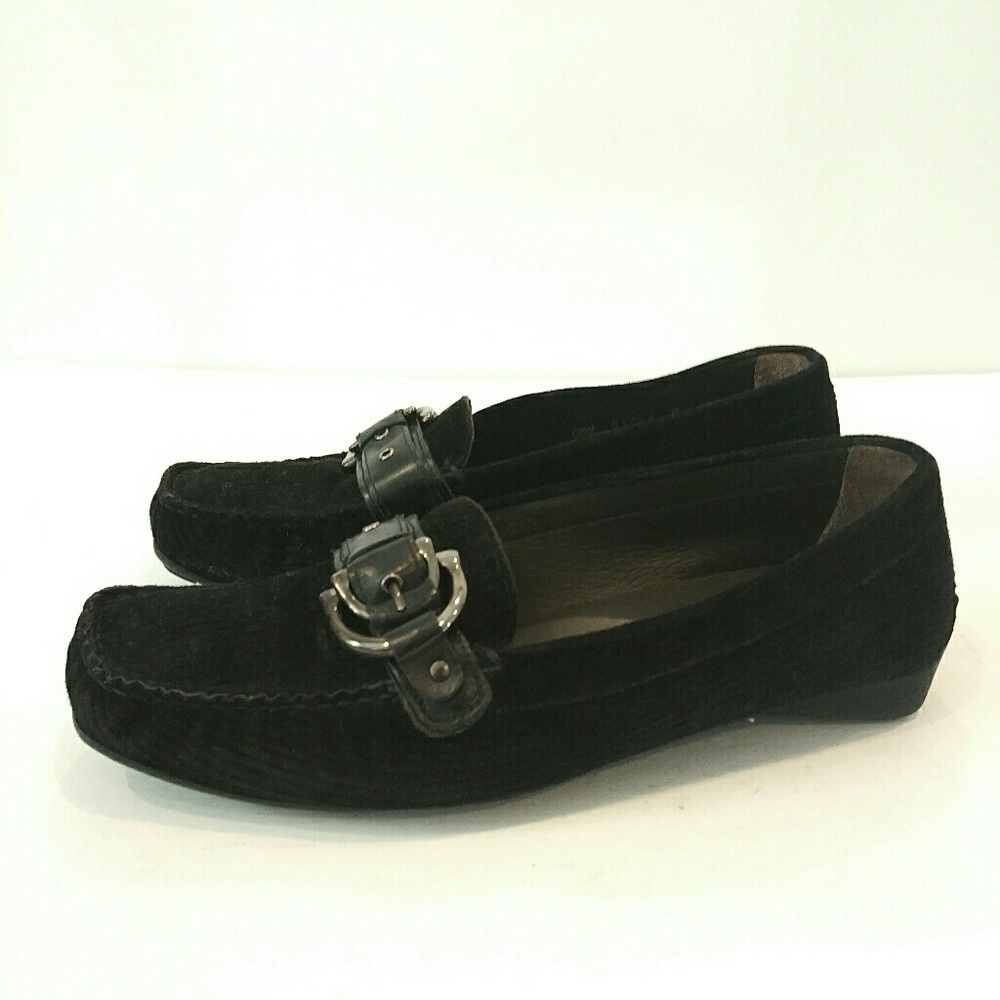 Stuart Weitzman women's black flats Corduroy Slip Ons size 7 loafer flats